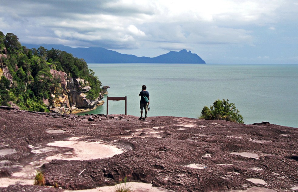 Vistas desde el Parque Nacional Bako en Borneo